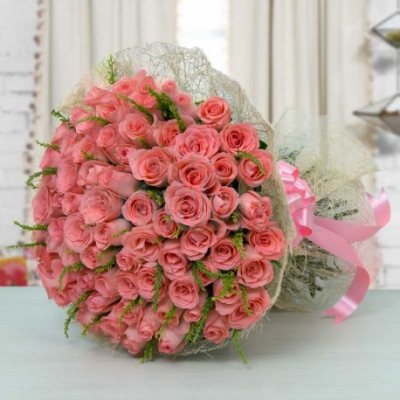 100, 300, 500 Pink Roses - Beautifully arranged pink roses.