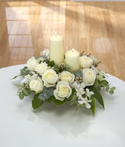 Creamy Elegance - A beautiful arrangement with Roses and candles.