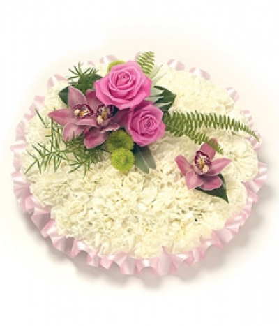 Traditional Posy - A white Chrysanthemum based posy with foliage edge. Includes Roses with complementary foliage. Size: 31cm (12").