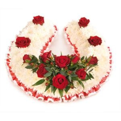 White and Red Horse Shoe - A traditional massed Chaplet with a spray of velvety Red Roses.