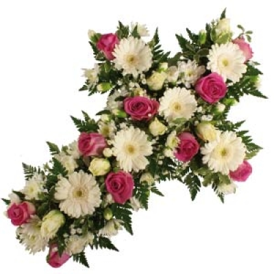 Last Kiss - A foot long fresh flower cross. A lovely last kiss flower tribute that emits that very sentiment! Emotive with beautiful flowers in shades of white and pink. Brimming with fresh white gerberas, pink roses set amidst a frame work of white spray carnations, white crysanths, tender gyp and delicate fern. A truly lovely fresh flower last kiss. Price: Small 2ft £55. 00 Standard 3ft £75. 00, Luxury 4ft £100 00, Superior 5ft £150. 00, Extra Superior 6ft £180. 00 Medium size displayed 100cm (3ft).