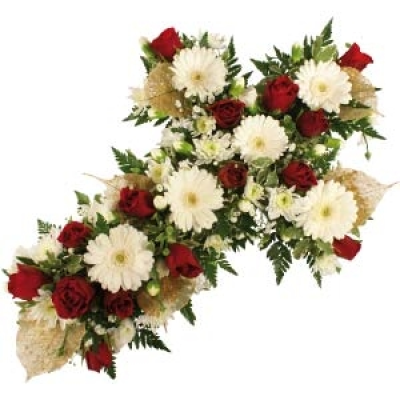 Loose Gold Cross - Loose-stye cross-shaped arrangements in golden shades, arranged by our skilled florists for times of sadness and loss. Price: Small 2ft £55. 00 Standard 3ft £75. 00, Luxury 4ft £100. 00, Superior 5ft £150. 00, Extra Superior 6ft £180. 00 Medium size displayed 100cm (3ft).